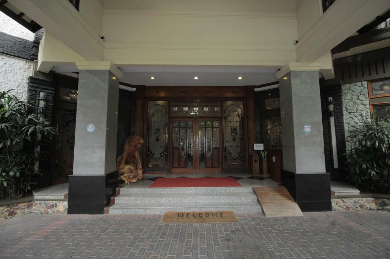 Sapta Nawa Resort 1 Gresik Eksteriør billede